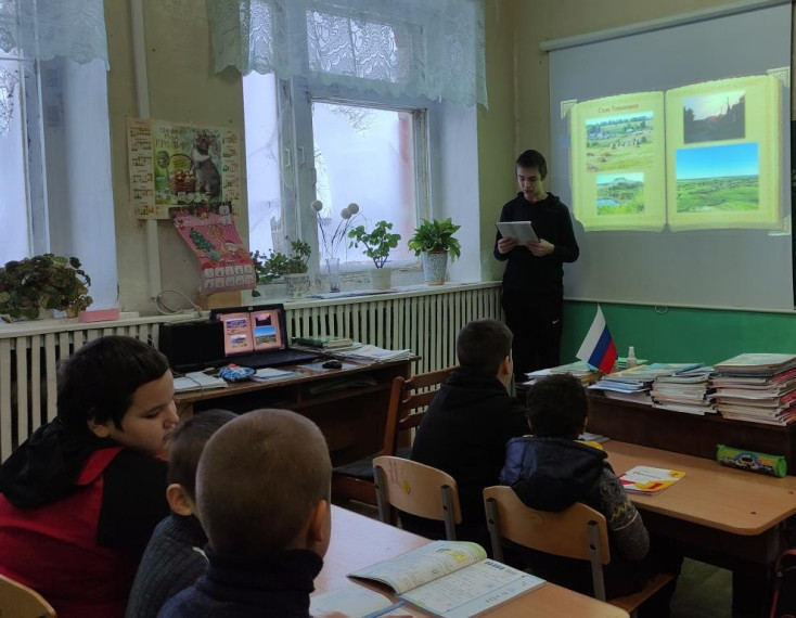 По улицам родного села..