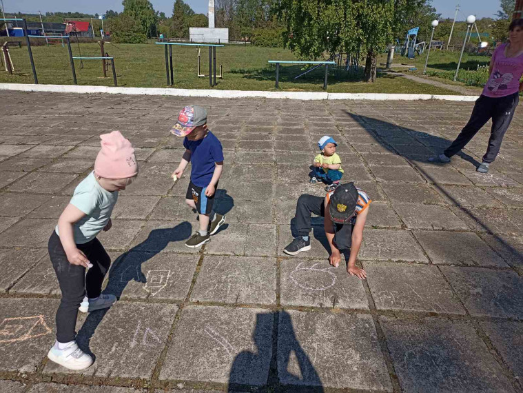 День защиты детей.